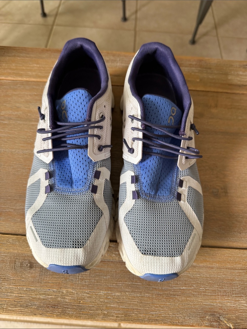 Popular On Cloud 5 Slip On Running Shoes in “Denim /White” Colorway - Picture 2 of 3